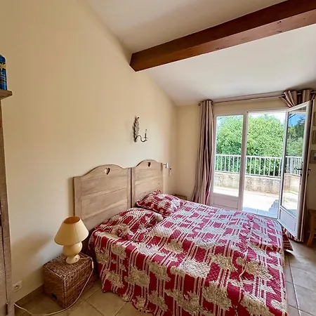 Provencale Golfe De Beauvallon غريمو