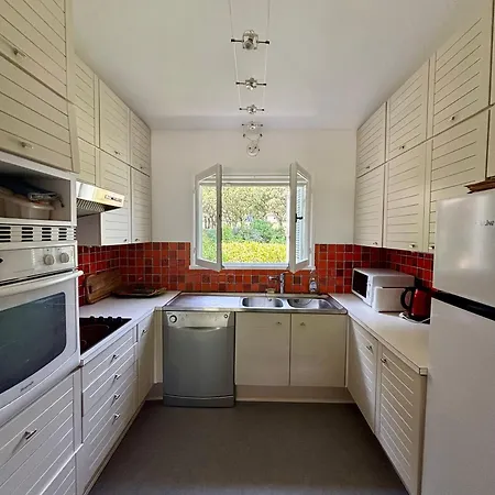 Provencale Golfe De Beauvallon * Grimaud
