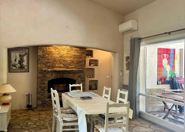 Provencale Golfe De Beauvallon *